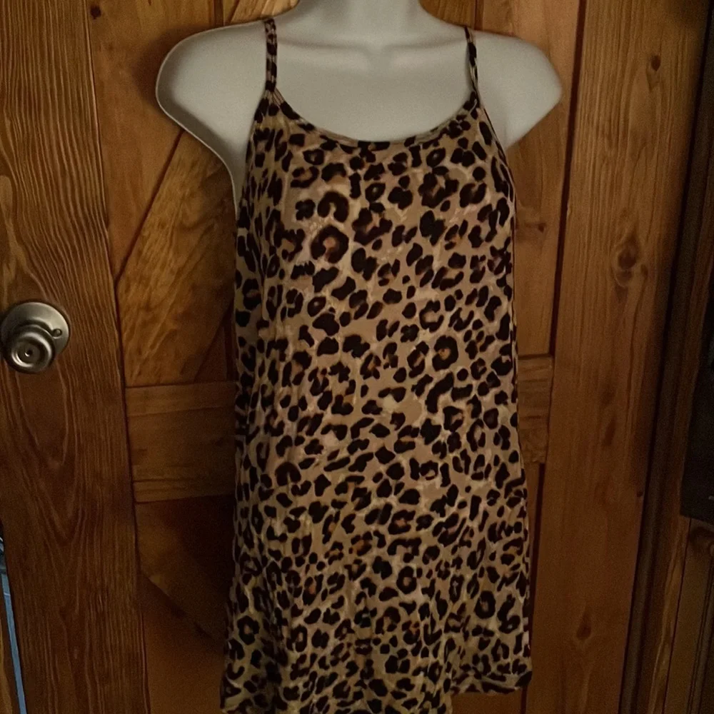 🚫SOLD🚫 Reversible Cheetah Tank Top 🐆 - Picture 12 of 13